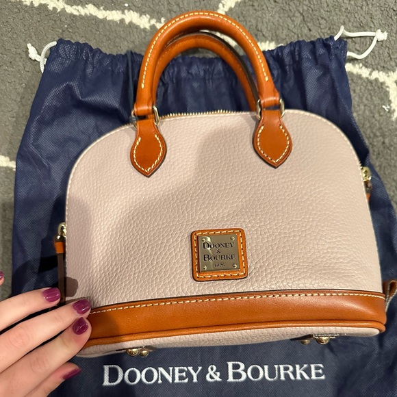Small Handbag - Picture 1 of 3